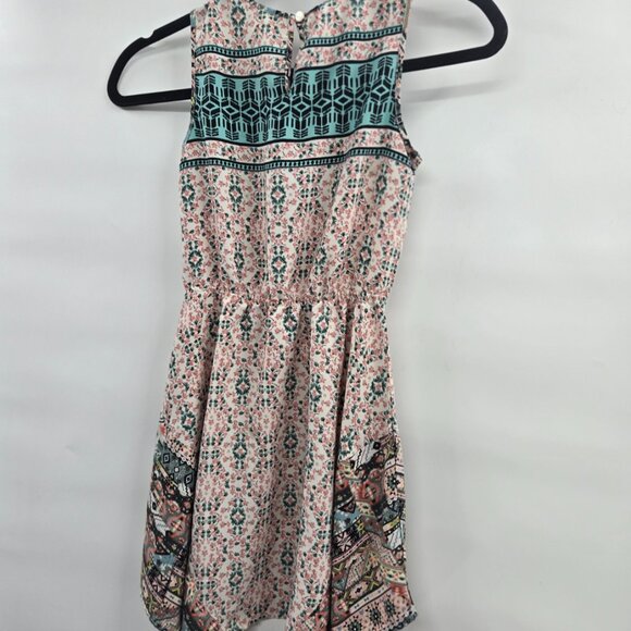 Monteau Southwest White Pink Green Bohemian Multipattern Girls Dress Size 10/12 - Picture 4 of 7